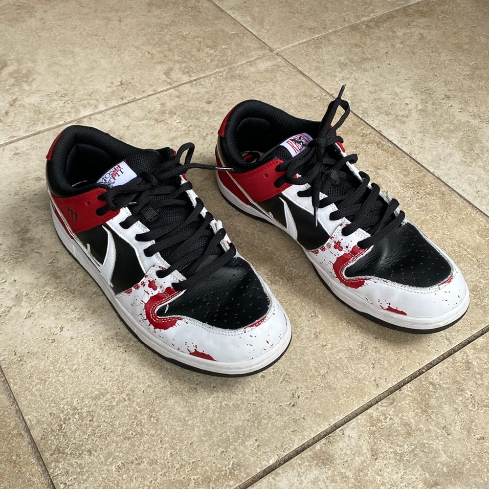 Repent men’s red and black trainers